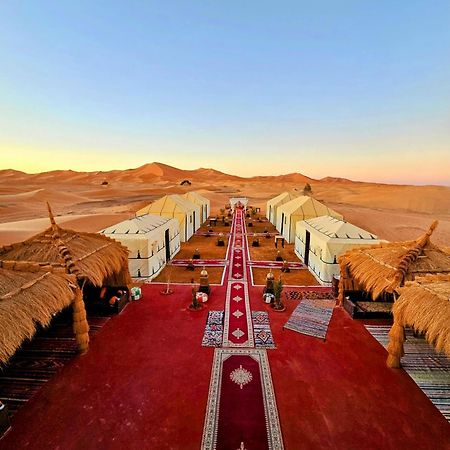 Nomad Luxury Camp Hotel Мерцуга Екстериор снимка