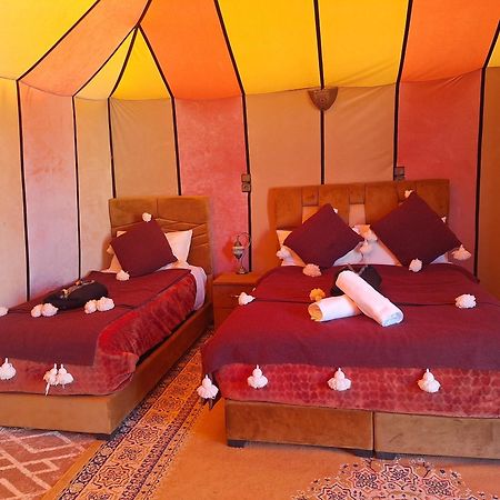 Nomad Luxury Camp Hotel Мерцуга Екстериор снимка