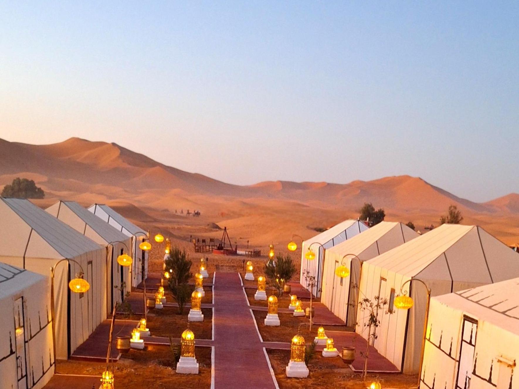Nomad Luxury Camp Hotel Мерцуга Екстериор снимка