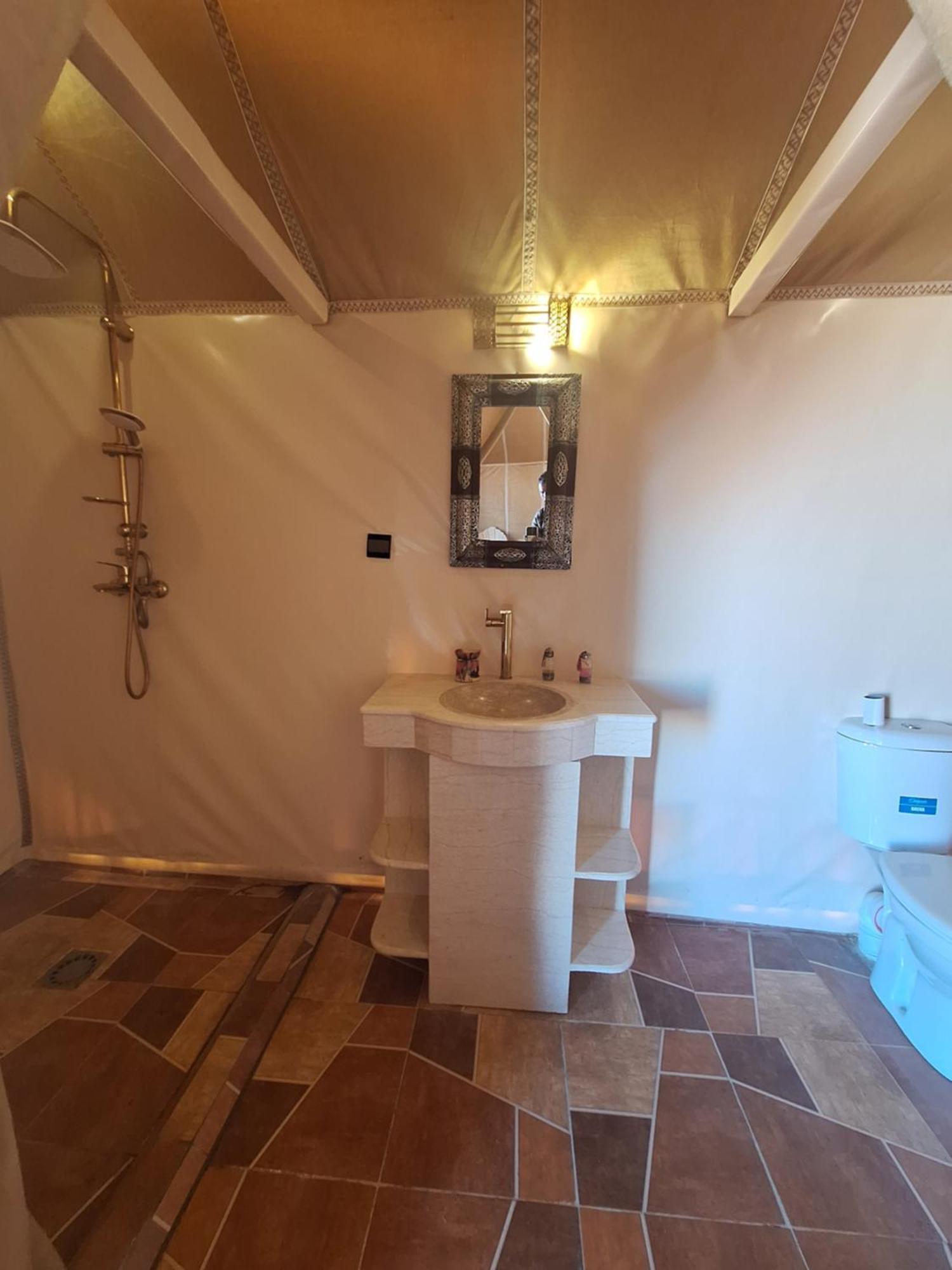 Nomad Luxury Camp Hotel Мерцуга Стая снимка
