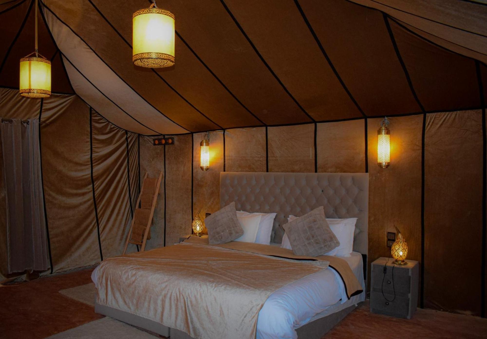 Nomad Luxury Camp Hotel Мерцуга Стая снимка
